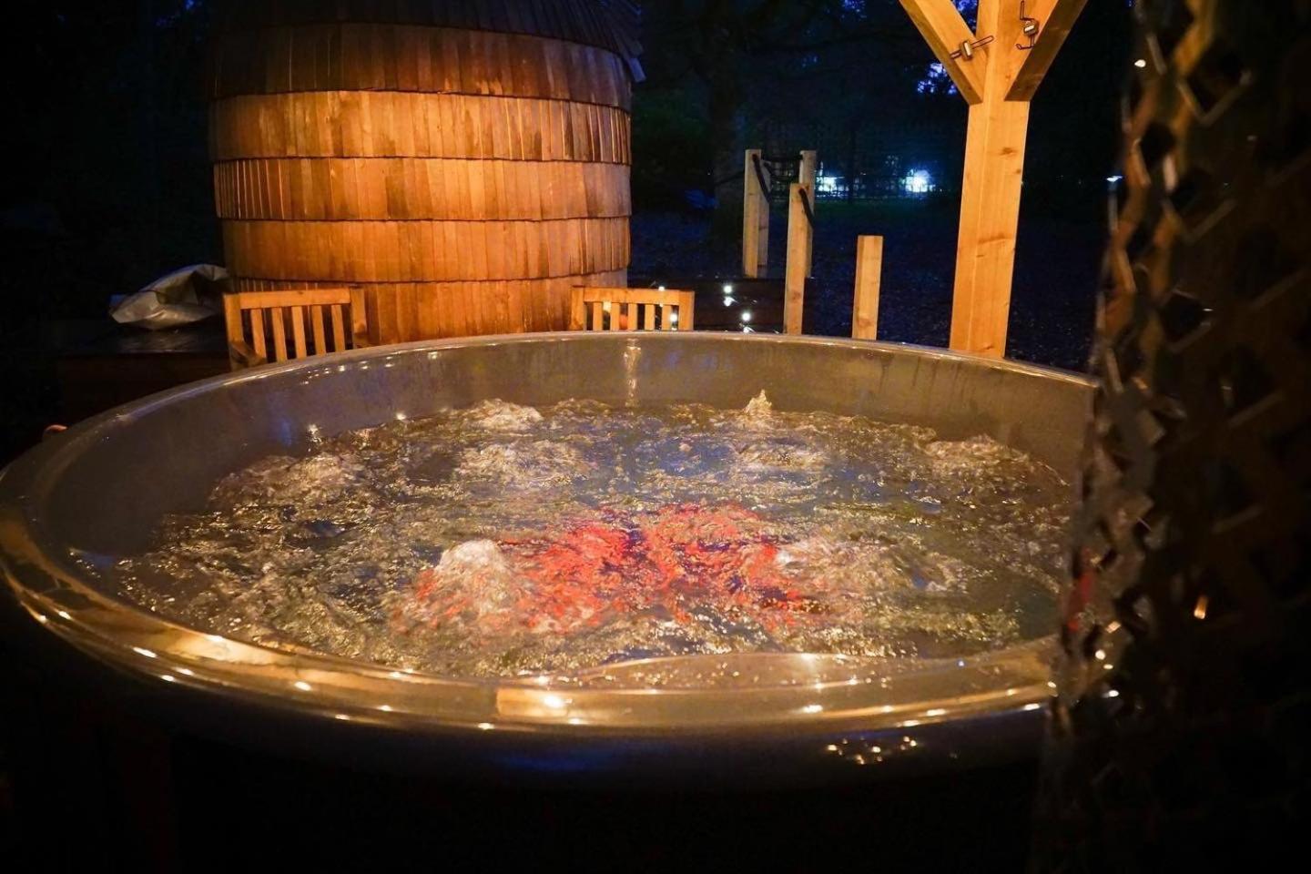 Luxury Woodland Lodge Retreat At Culdees Castle Crieff Eksteriør billede